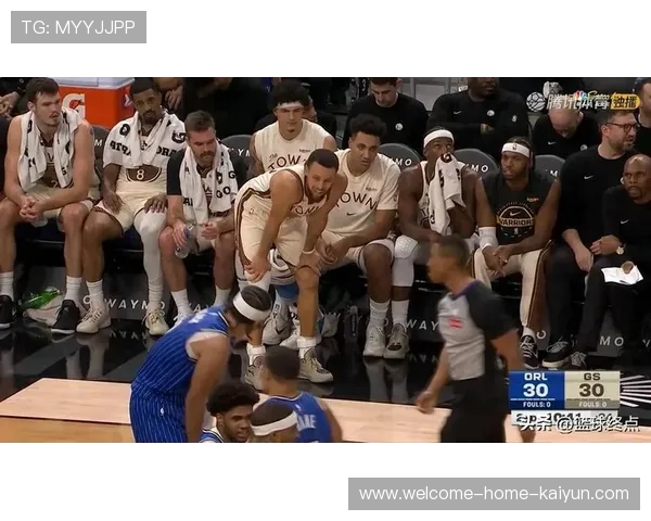 克莱连续命中外线，勇士攻势难挡